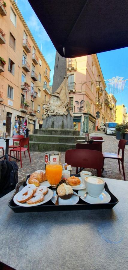 Piazza Martiri Rooms Cagliari Ngoại thất bức ảnh