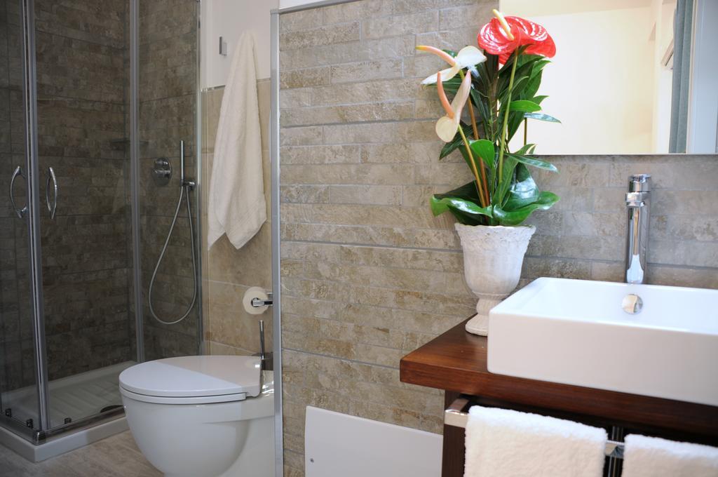 Piazza Martiri Rooms Cagliari Phòng bức ảnh