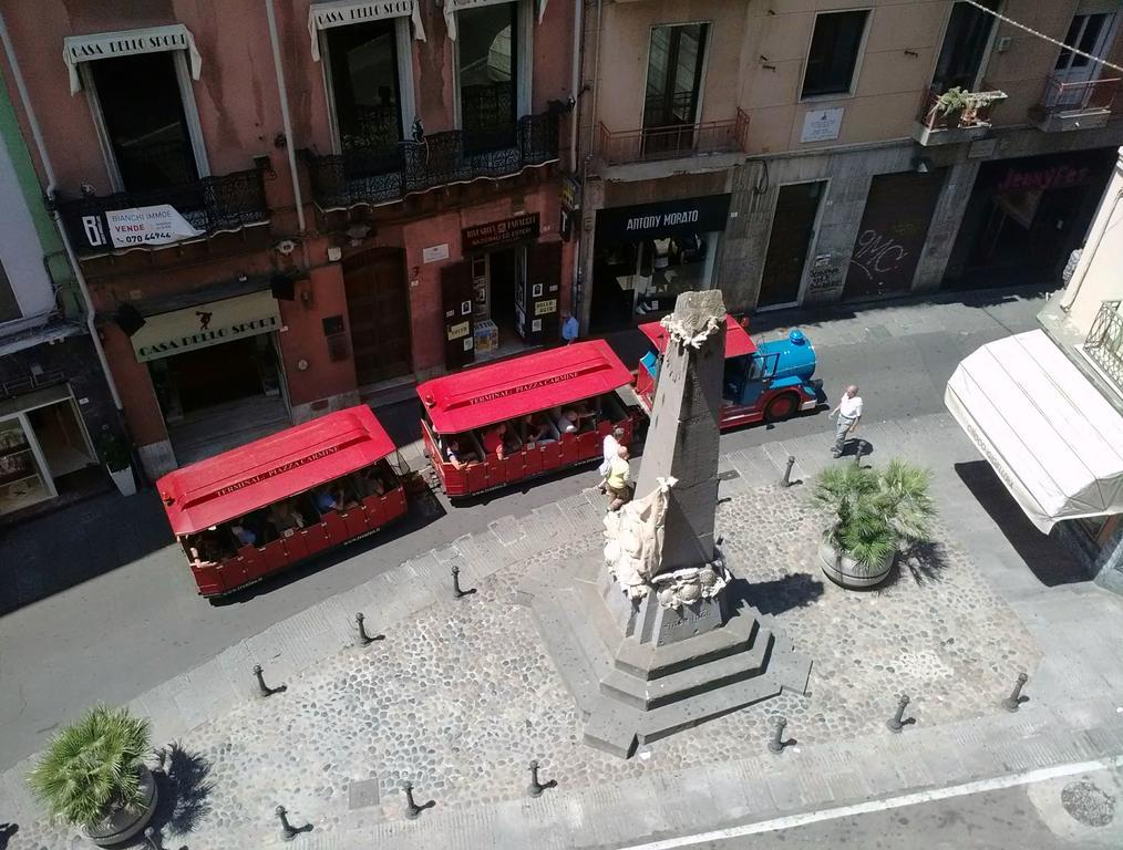 Piazza Martiri Rooms Cagliari Ngoại thất bức ảnh