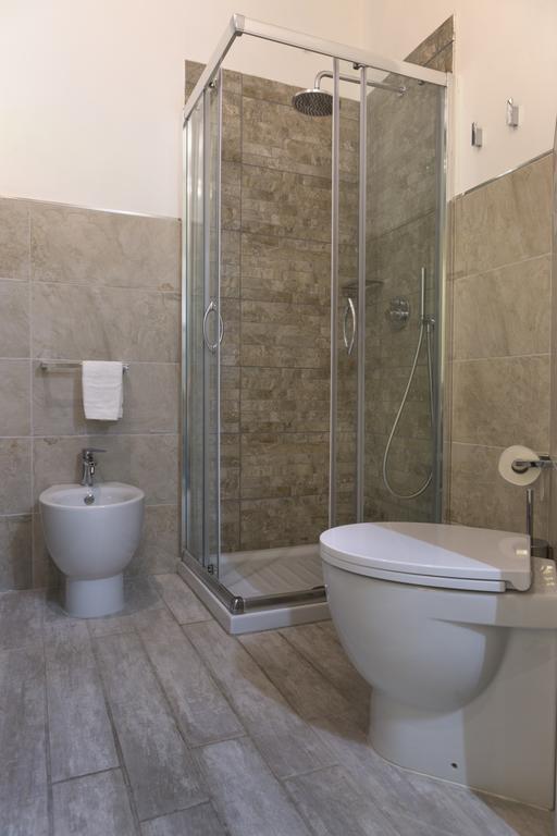 Piazza Martiri Rooms Cagliari Ngoại thất bức ảnh