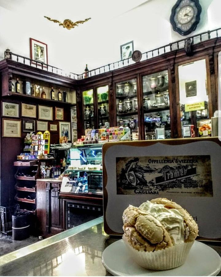 Piazza Martiri Rooms Cagliari Ngoại thất bức ảnh