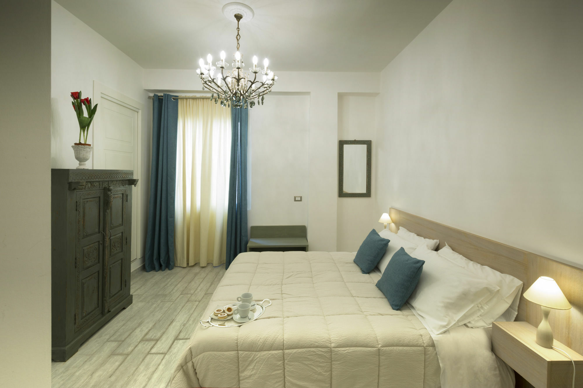 Piazza Martiri Rooms Cagliari Ngoại thất bức ảnh